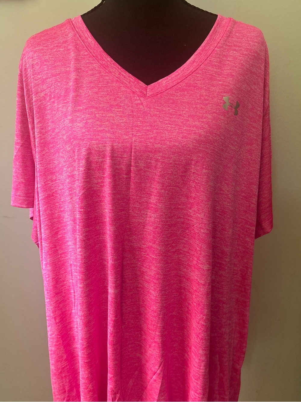 Under Armour Pink Heathered V-Neck Performance Tee Loose Fit Size XXL/3XL - Picture 2 of 8
